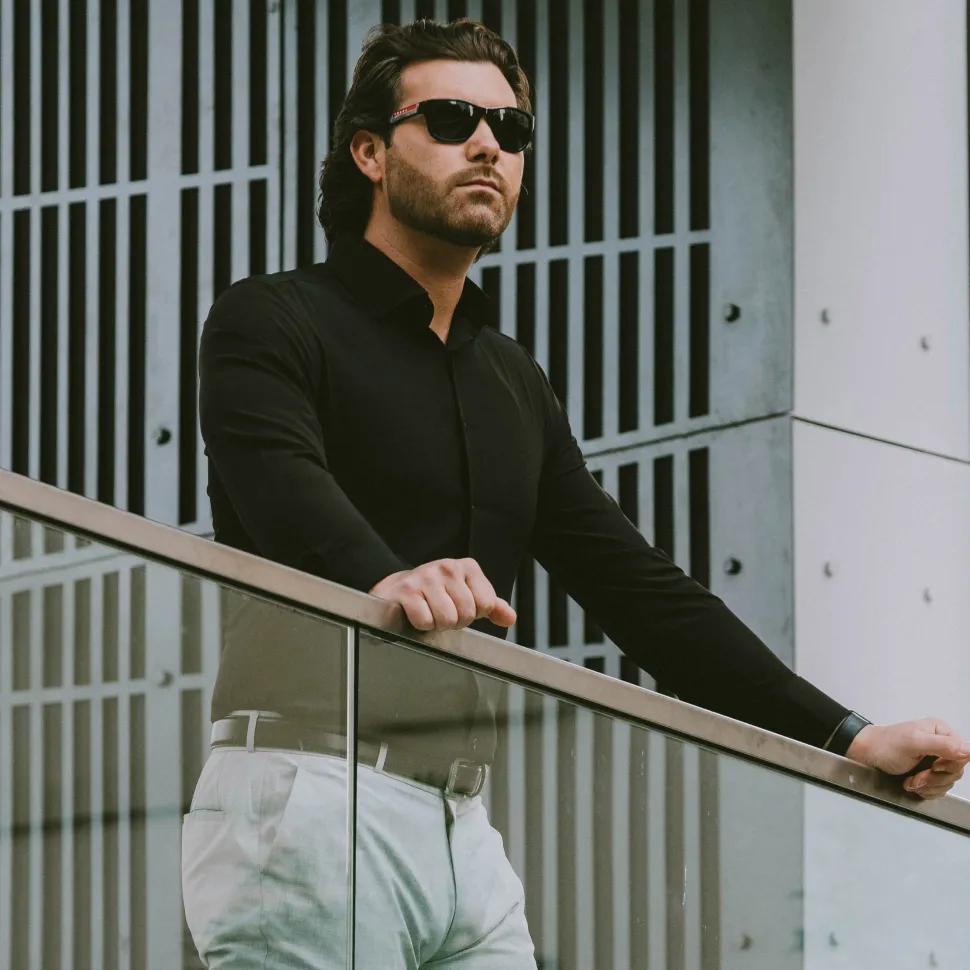 State and Liberty "The Von" Solid Black